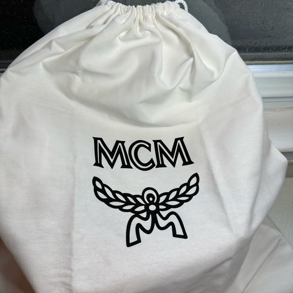 MCM Red Leather Bum Bag LIKE NEW - Picture 14 of 16